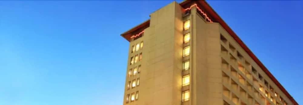 Hotel Bidakara Jakarta Ngoại thất bức ảnh