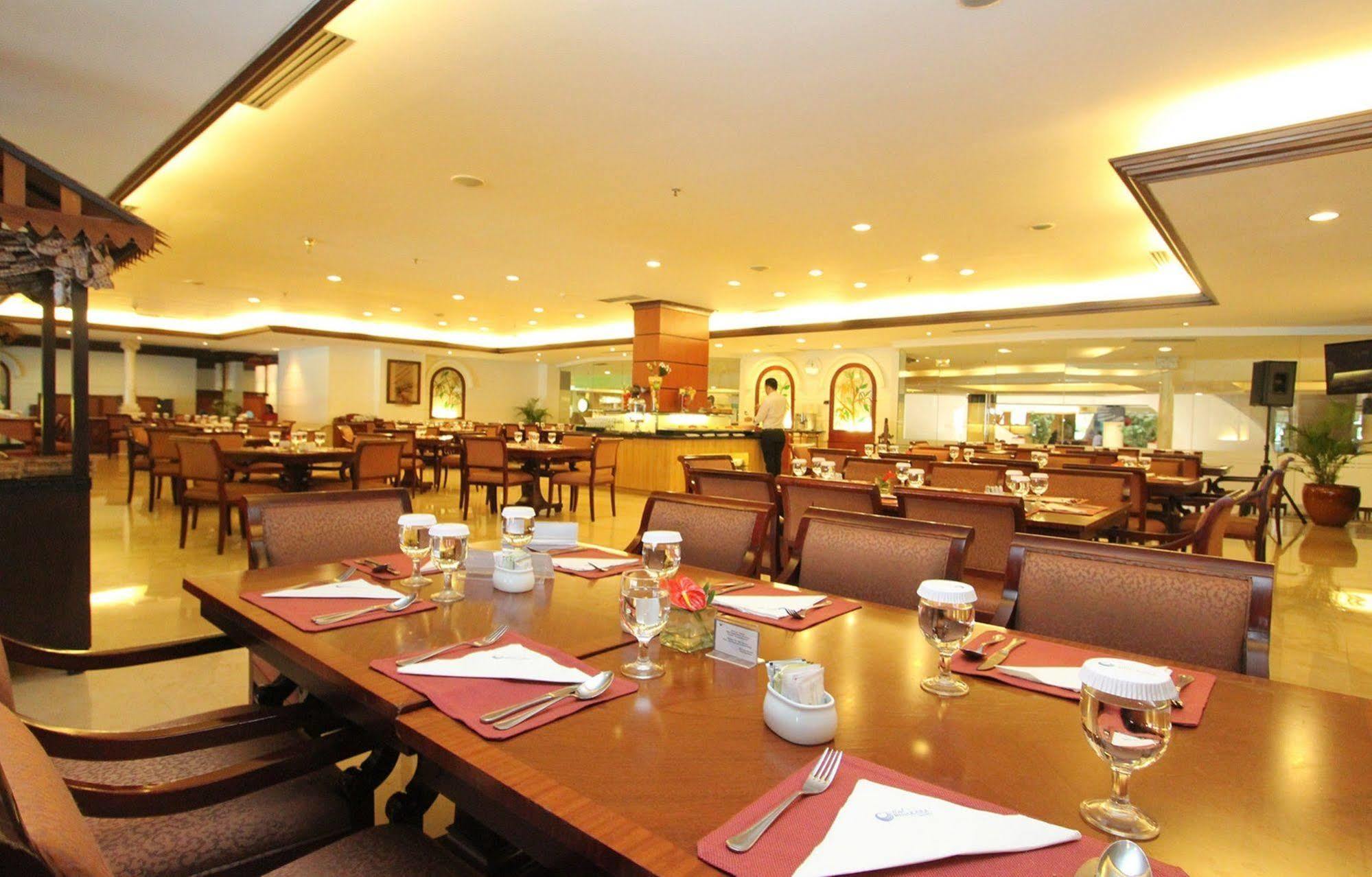 Hotel Bidakara Jakarta Ngoại thất bức ảnh