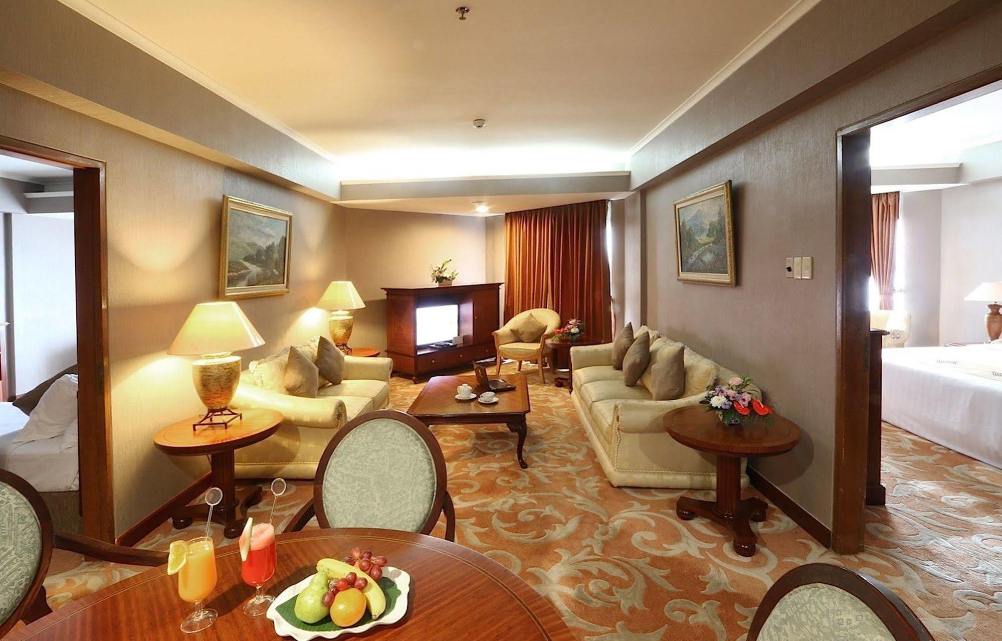 Hotel Bidakara Jakarta Ngoại thất bức ảnh